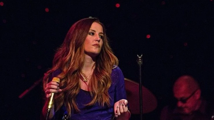 Lisa Marie Presley sufre paro cardiaco