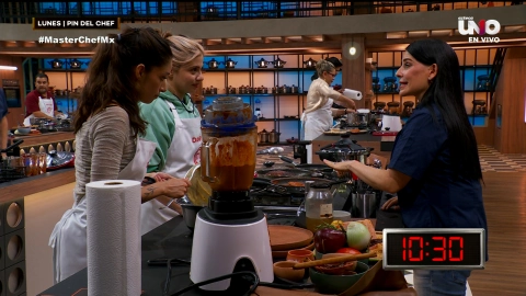 Zahie Téllez Téllez explota en MasterChefMx 24/7 y regaña a Daniela por desaprovechar la ayuda de los chefs