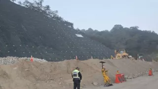 Derrumbe en carretera Cuacnopalan-Oaxaca hoy 3 de diciembre de 2025