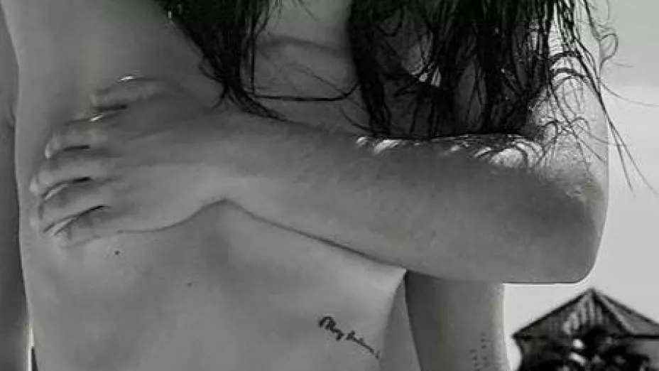 Danna Paola fotos desnuda