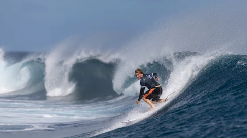 Alan Cleland, surfista mexicano