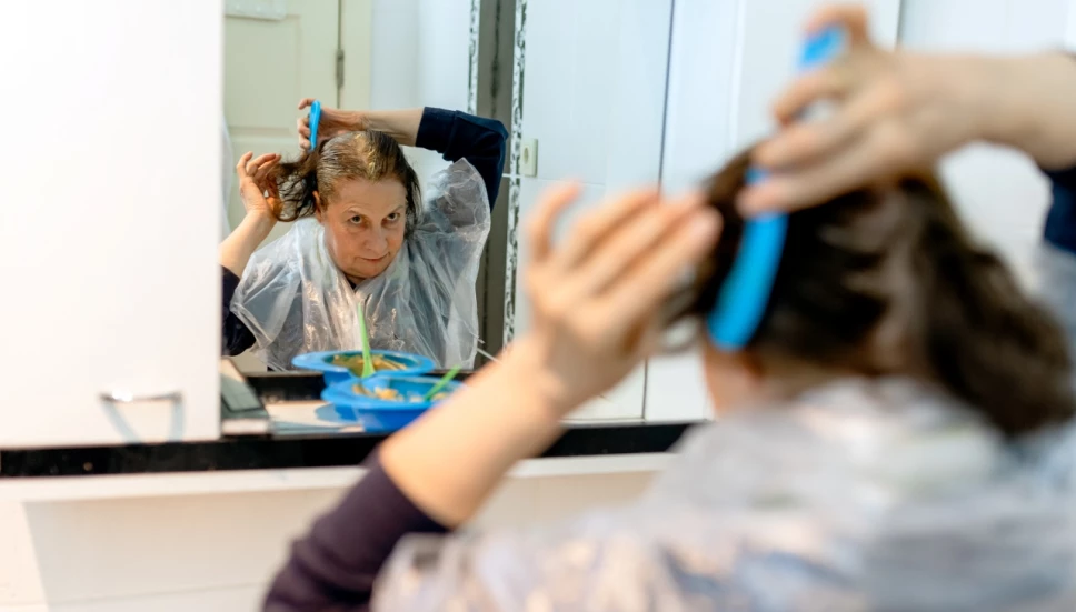 Expertos revelan cómo usar cafeína para evitar que se te caiga el cabello: El paso a paso