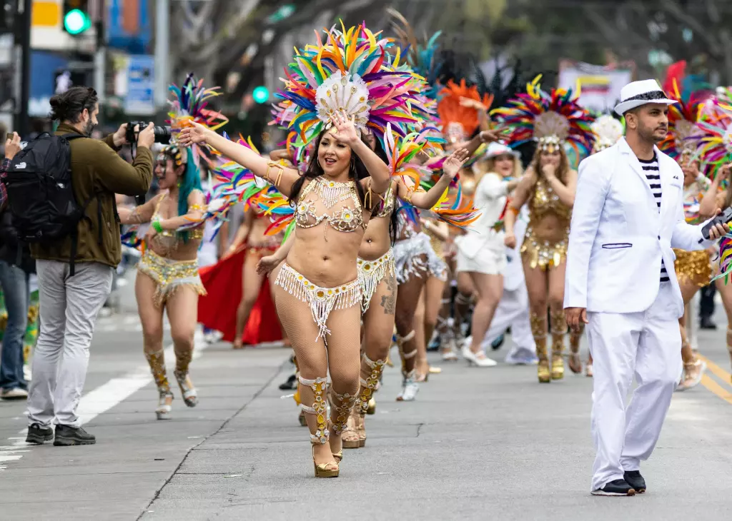 Conoce las 10 danzas más icónicas en el mundo