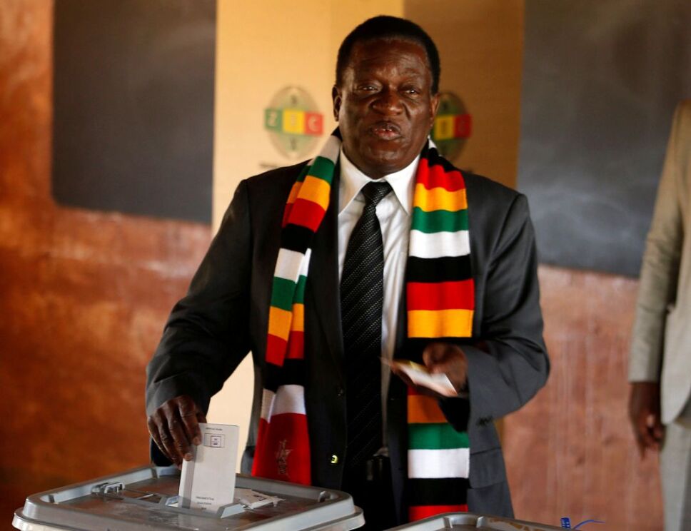 zimbabue presidente3