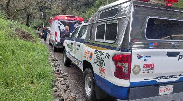 Deslave en Cuajimalpa deja un niño muerto y tres lesionados.