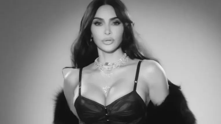 Kim Kardashian en México La celebridad que convirtiO el escAndalo en un imperio.jpg