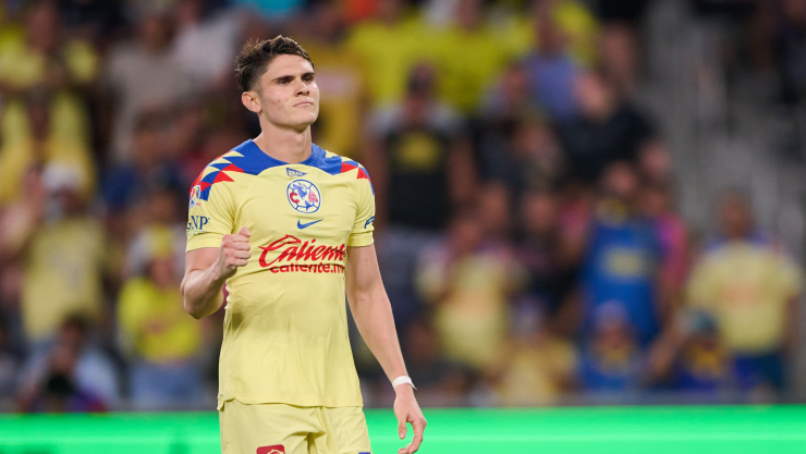 Israel Reyes, América