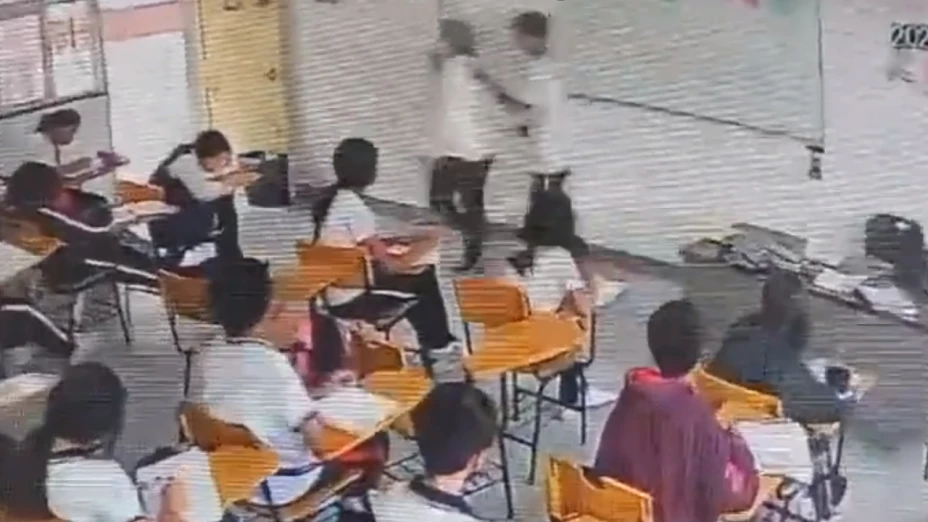 Alumno agrede a maestra.jpg