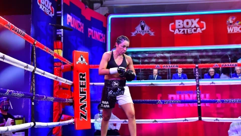 Jackie Nava pelea Gloria Elena Yancaqueo Box Azteca