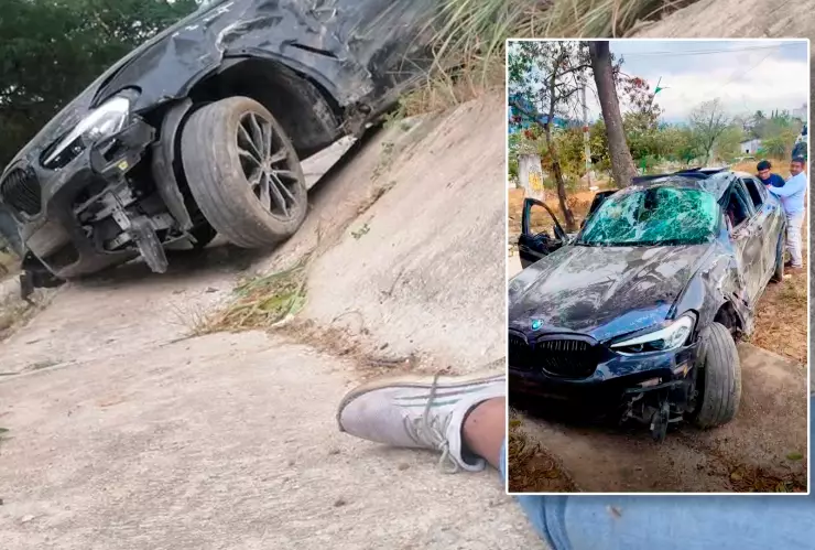 Conductora pierde el control y se vuelca sobre el Libramiento Norte a la altura del Asta Bandera: 4 heridos