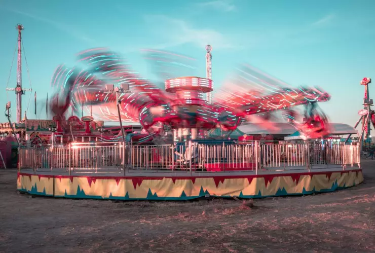 Muere hombre durante un accidente en un juego mecánico en España (VIDEO)