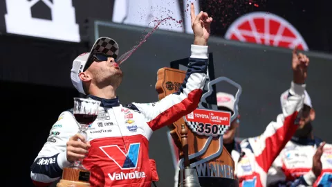 En los contextos deportivos, suele haber presencia de cerveza o vino en festejos