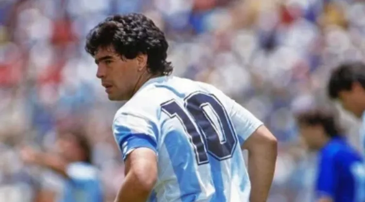 maradona-frase-motivadora-dios-futbol.jpg
