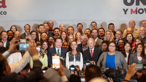Morena anuncia encuestas espejo para definir candidaturas de CDMX y 8 estados