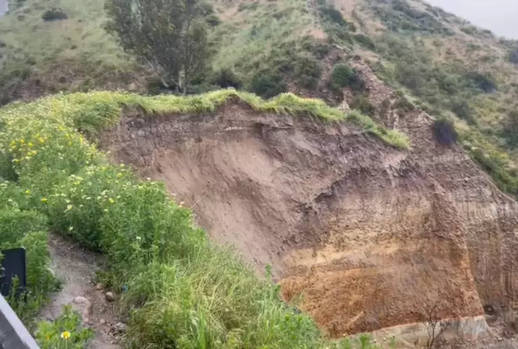 Anuncian desvío de carriles en carretera de Playas de Tijuana por cierre