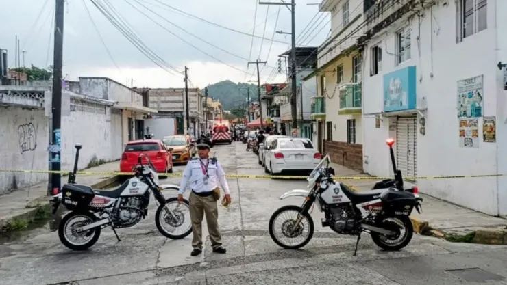 Explosión en Banderilla por acumulación de gas LP en vivienda