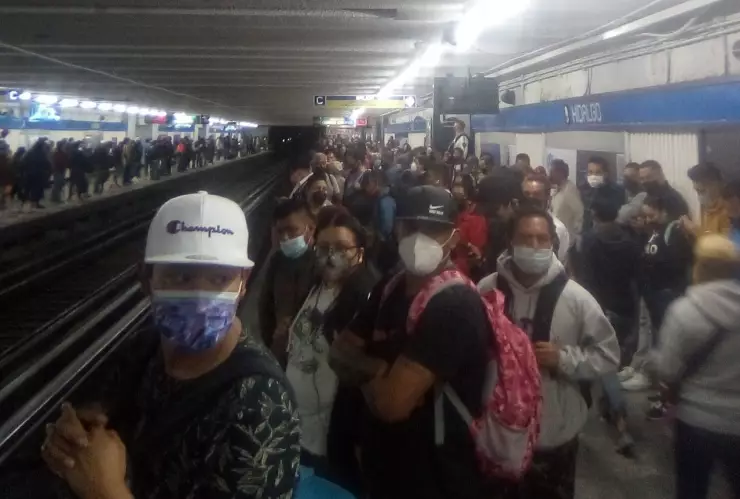 Aglomeraciones en Metro CDMX.jpg