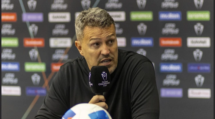 Oscar García, técnico de Chivas