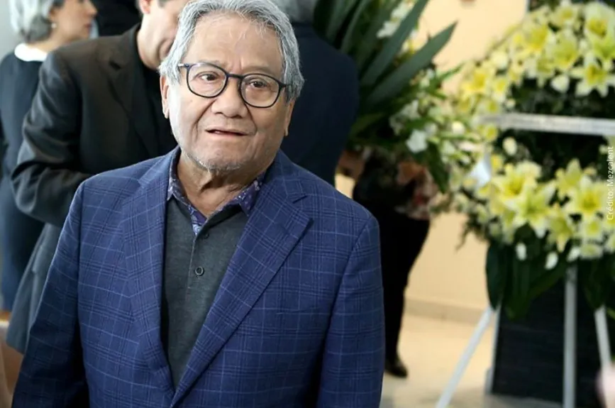 Armando Manzanero.