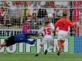 El ‘Matador’ liquidó al ‘Pinocho’ Van Der Sar.