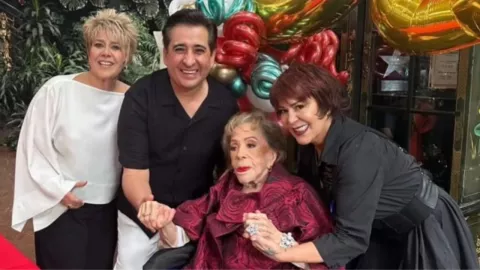 ¿Se preparan para un adiós? Familia de Silvia Pinal se reúne tras deterioro de salud