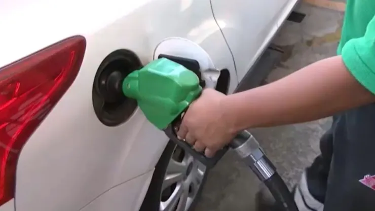 Pérdidas millonarias por “huachicol fiscal": un porcentaje del combustible es ilegal