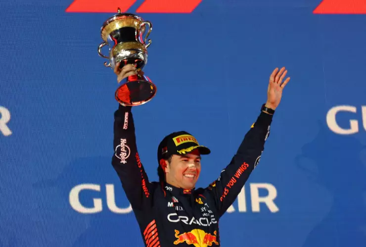 Checo Pérez ganador del segundo puesto en Baréin