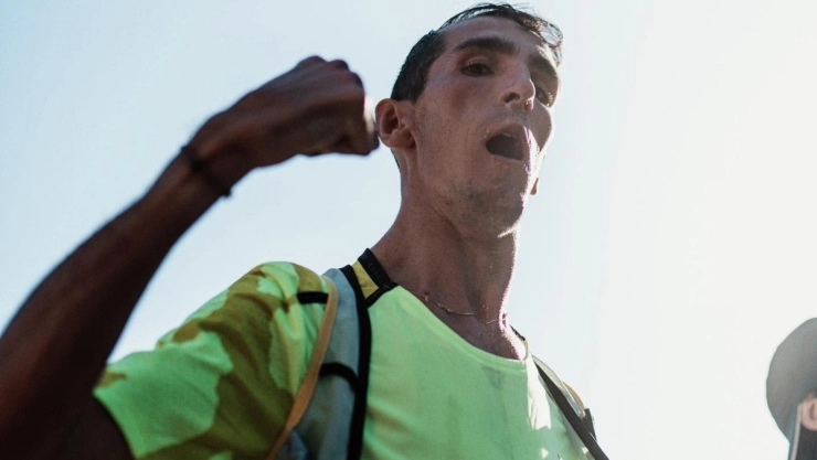 Alex Roca Campillo, atleta con discapacidad termina maratón en Barcelona