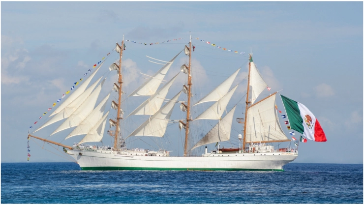 Velero-Cuauhtémoc-accidentado-en-puente-de-Brooklyn