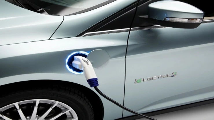 autos hibridos y electricos