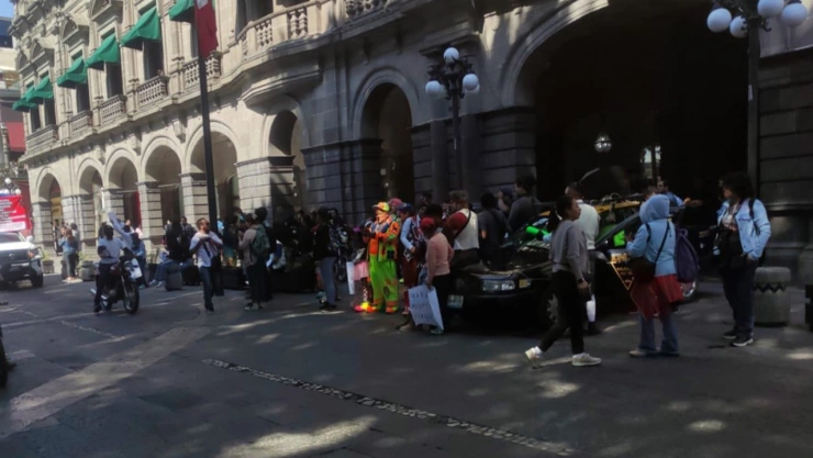 cierres viales en puebla hoy manifestación zócalo 15 enero 2025