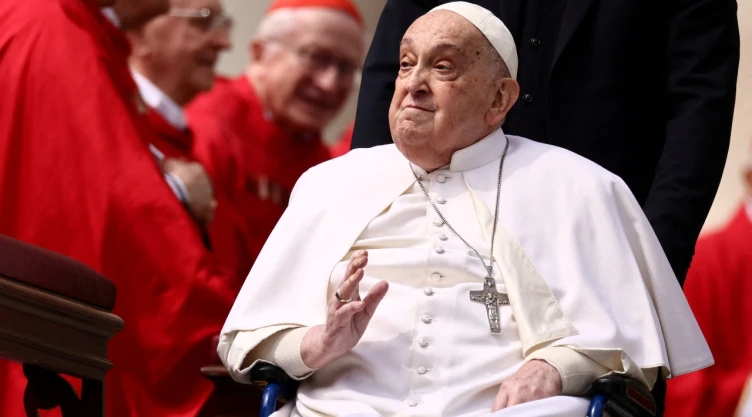 Qué dijo el médico que atendió al papa Francisco.