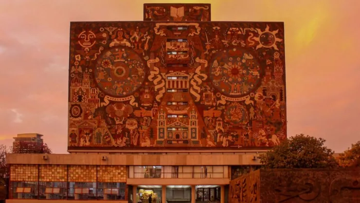 Edificio central de la UNAM.