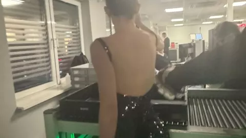 Kylie Jenner salió corriendo del aeropuerto