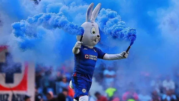 Esta es la historia de Blu, la mascota del Cruz Azul; ¿Por qué es un