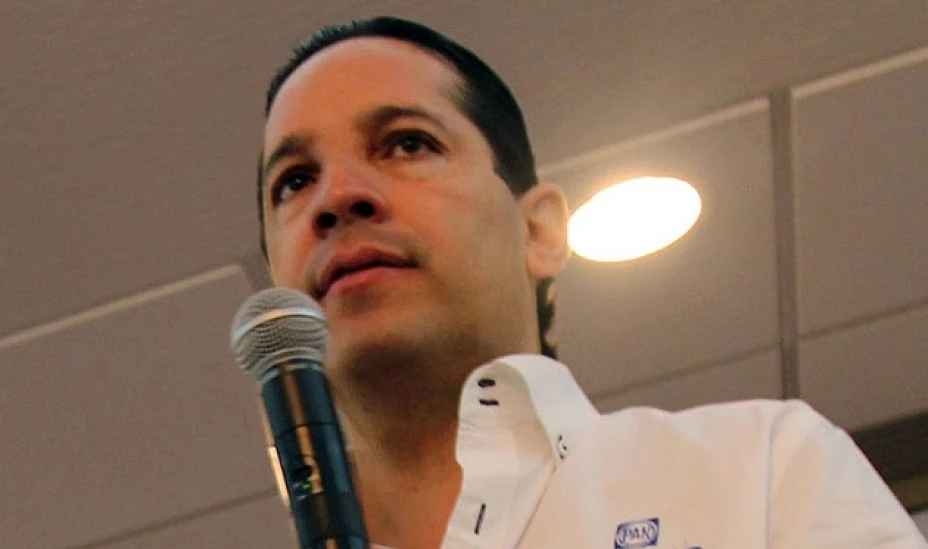 Domínguez desmintió que un grupo de senadores se declararían independientes si destituían a Cordero