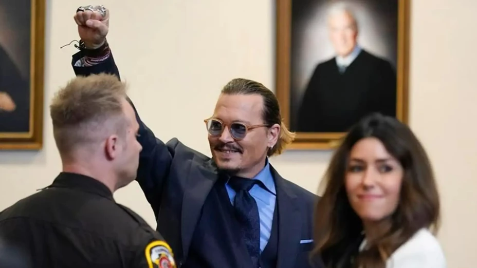Quieren vender en millones los apuntes del juicio Depp VS Heard