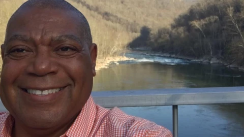 De vuelta a la vida: el hombre que estuvo clínicamente muerto y reveló lo que Dios le dijo