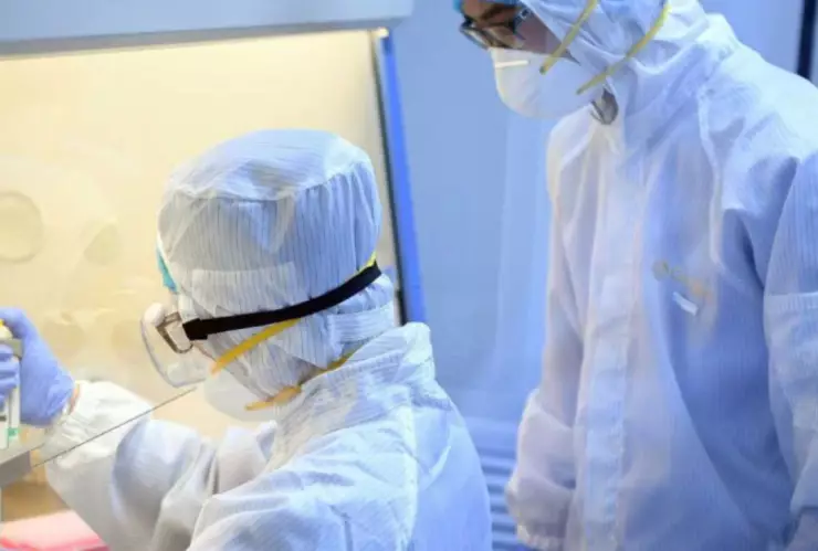 Chinos crefan nueva cepa de Covid con mortalidad del 100%