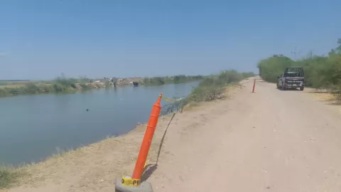 Hallan a un hombre sin vida en canal de Guasave