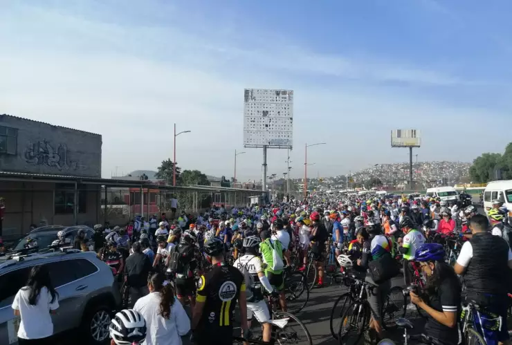 Ciclistas exigen justicia para estudiante de la UNAM atropellada