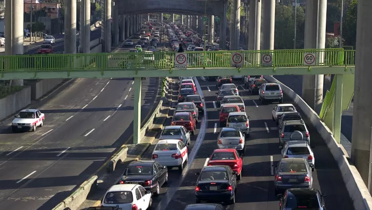 Mexico Cuernavaca trafico por regreso de vacacionistas