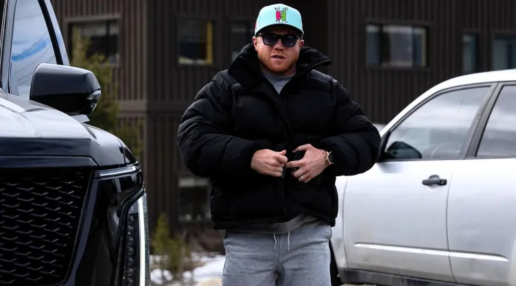 carros lujosos de canelo alvarez.jpg