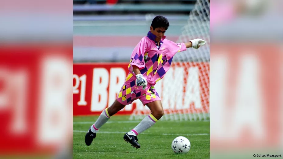 8 Jorge Campos equipos en su carrera.jpg