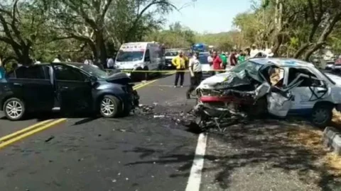 Choque en la Cuernavaca-Taxco deja 3 muertos; dos son menores de edad