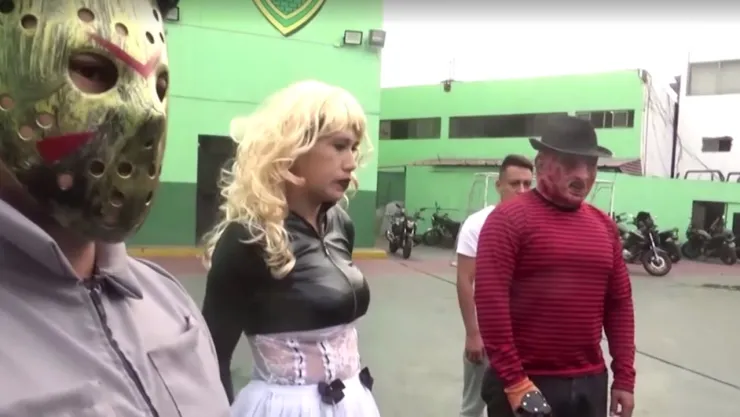 Policías salen a la acción en Halloween