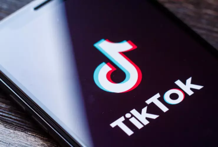 Caídas Telegram y TikTok