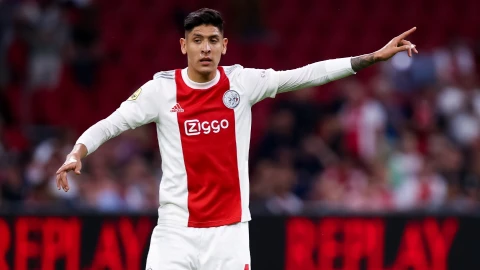 Edson Álvarez con el Ajax
