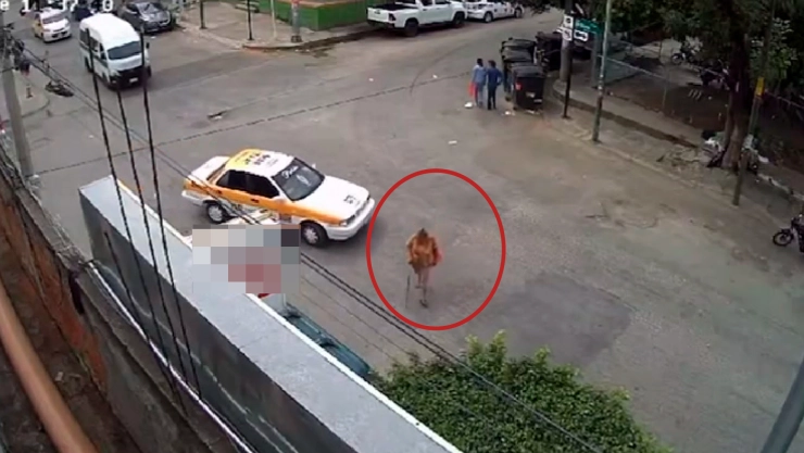 Taxista arrolla a mujer adulta con bastón y se da a la fuga en Tuxtla Gutiérrez
