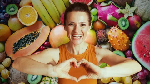 Las 5 frutas milagrosas que ayudan a reducir el colesterol y protegen el corazón, según la IA.jpg